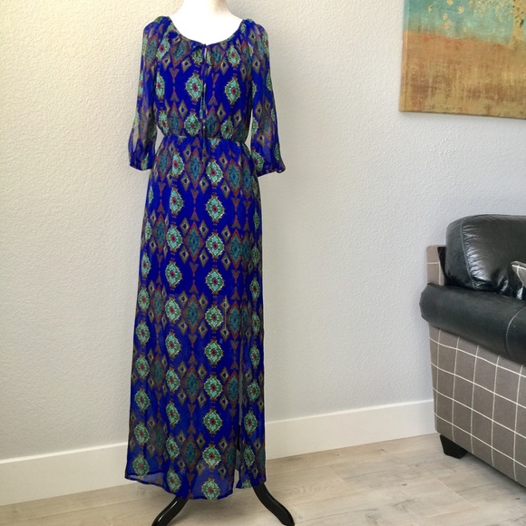 Charlotte Russe Dresses & Skirts - Charlotte Russe Maxi Dress